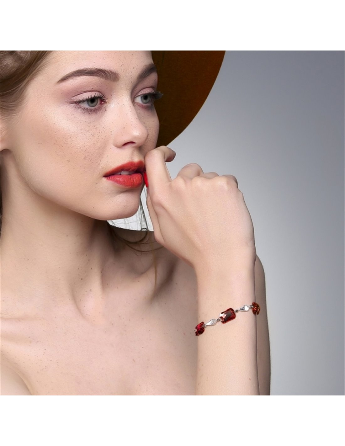Bransoletka z kryształami Swarovskiego Spark Nellie Scarlet B32524731SCC 2
