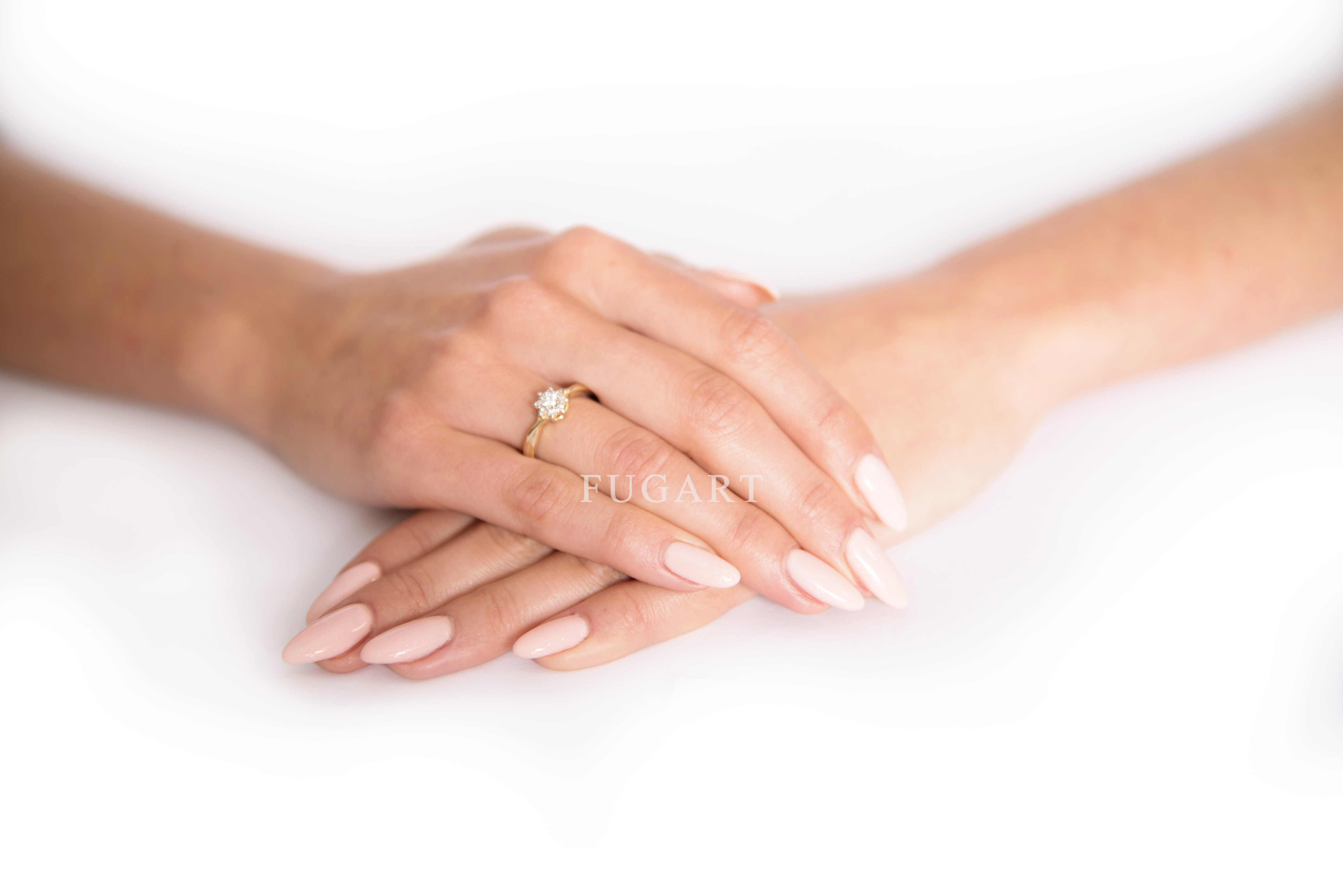 Pierścionek zaręczynowy z zółtego złota z brylantami 0.22 ct 2