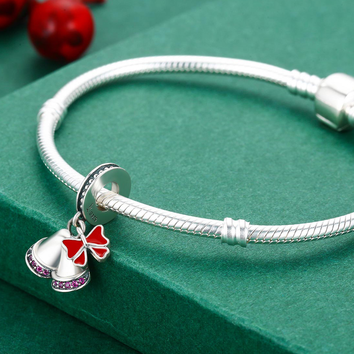 Charms Świąteczny dzwonek FUG0929 3